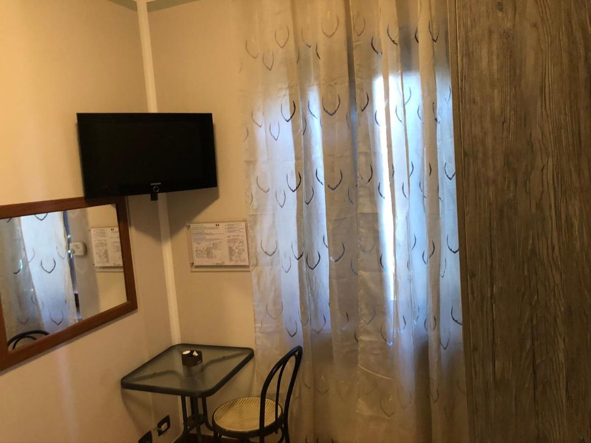 伊尔加托和拉沃尔普酒店 阿维里亚那 外观 照片